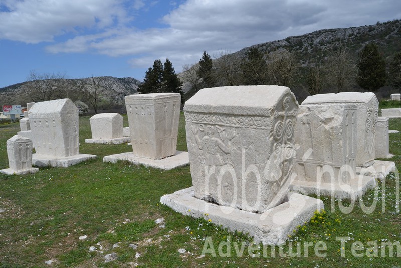 887-stone-graves-bosnia.jpg